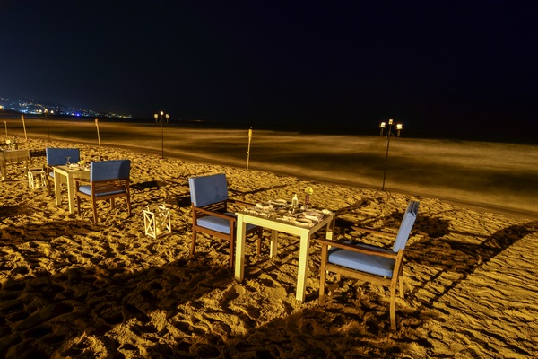 Romantic Beach Dinner at Edde Sands